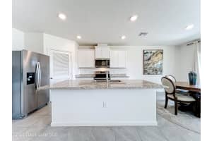 905 Dugan Circle, Palm Bay, FL 32909 - MLS#1073045