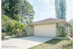 1860 Springwood Drive, Sarasota, FL 34232 - MLS#1073082