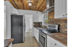 703 5th Place, Vero Beach, FL 32962 - MLS#1073093