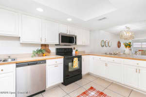 325 Tangle Run Boulevard, Melbourne, FL 32940 - MLS#1073130