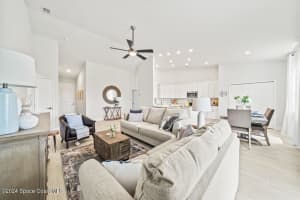 371 Bryn Mawr Avenue, Palm Bay, FL 32907 - MLS#1073200