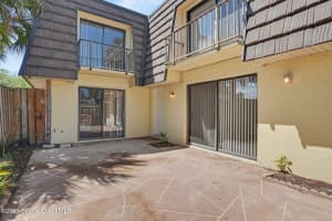 3915 Vista Oaks Circle, Palm Bay, FL 32905 - MLS#1073301