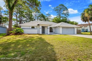 221 Seahorse Circle, Palm Bay, FL 32909 - MLS#1073316