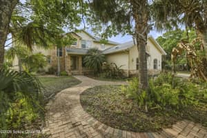 2300 Duncil Lane, Malabar, FL 32950 - MLS#1073326