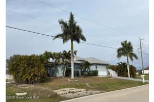 2635 Tropicana Parkway, Cape Coral, FL 33993 - MLS#1073374