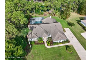 4404 Long Lake Road, Melbourne, FL 32934 - MLS#1073405