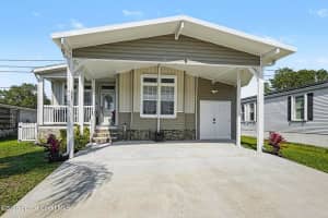 1067 Wren Circle, Barefoot Bay, FL 32976 - MLS#1073513