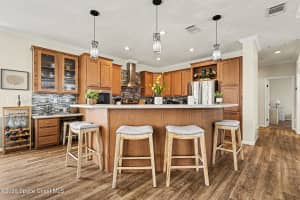 1067 Wren Circle, Barefoot Bay, FL 32976 - MLS#1073513