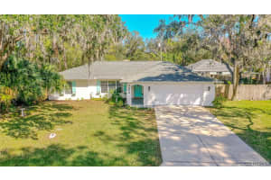 236 W Lake Ina Drive, Winter Haven, Fl 33881, Winter Haven