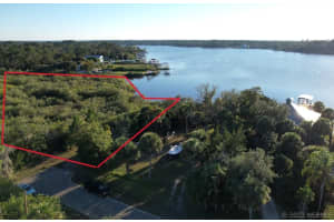 211 Seahorse Circle, Melbourne Beach, FL 32951 - MLS#1073705