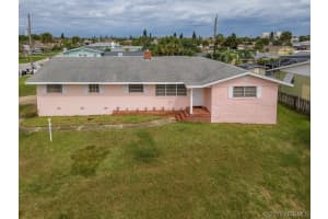 327 Wilson Avenue 302, Cocoa Beach, Fl 32931, Cocoa Beach