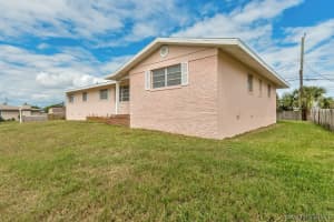 327 Wilson Avenue, Cocoa Beach, FL 32931 - MLS#1073775