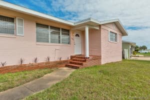 327 Wilson Avenue, Cocoa Beach, FL 32931 - MLS#1073775