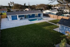 2323 Golf Lake Circle, Melbourne, FL 32935 - MLS#1073830