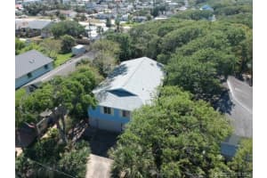 2047 Barracuda Avenue, Melbourne Beach, FL 32951 - MLS#1073933