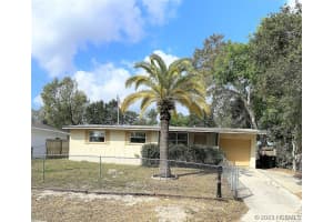 908 Oleander Circle, Barefoot Bay, FL 32976 - MLS#1073950