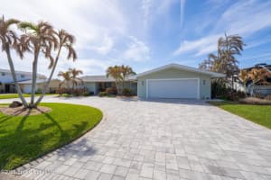 511 Eleuthera Lane, Indian Harbour Beach, FL 32937 - MLS#1073951