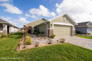 1061 Canfield Circle, Palm Bay, FL 32909 - MLS#1073962