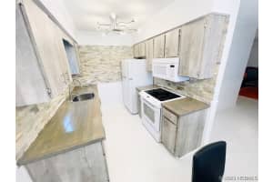 5122 Cocoplum Avenue, Melbourne, FL 32940 - MLS#1073997