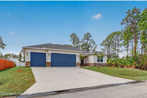 450 Hammond Street, Palm Bay, FL 32908 - MLS#1074205