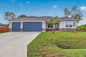 450 Hammond Street, Palm Bay, FL 32908 - MLS#1074205