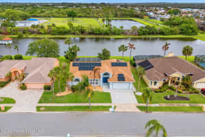 222 Cove Loop Drive, Merritt Island, FL 32953 - MLS#1074311