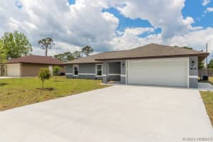 831 Owl Street, Palm Bay, FL 32908 - MLS#1074389