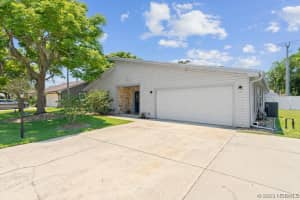 1563 Vista Lake Circle, Melbourne, FL 32904 - MLS#1074556