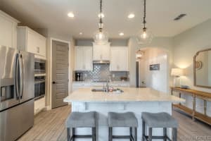 713 James Circle, Palm Bay, FL 32905 - MLS#1074581