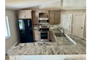 975 Potenza Drive, West Melbourne, FL 32904 - MLS#1074809