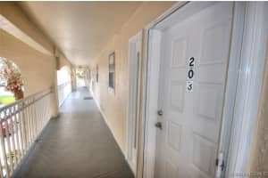 3987 Saint Armens Circle, Melbourne, FL 32934 - MLS#1074868