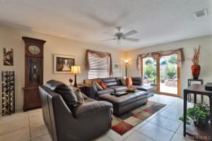 670 Cedar Side Circle, Palm Bay, FL 32905 - MLS#1074942