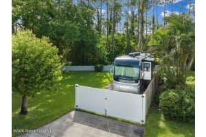 578 Lake Ashley Circle, West Melbourne, FL 32904 - MLS#1075027