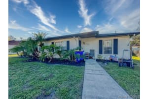 8236 100th Avenue, Vero Beach, FL 32967 - MLS#1075029