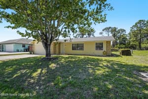 320 Algiers Avenue, Palm Bay, FL 32909 - MLS#1075066
