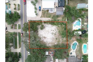 927 Yew Street, Barefoot Bay, FL 32976 - MLS#1075081