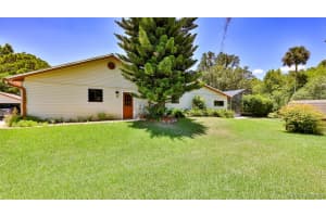 6895 Cottonwood Drive, Grant, FL 32949 - MLS#1075121