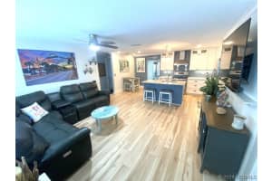 4050 Alamanda Key Drive, Melbourne, FL 32901 - MLS#1075142