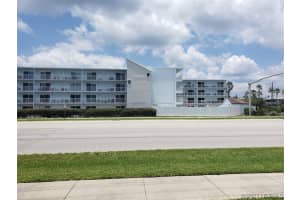 190 E Olmstead Drive M1, Titusville, Fl 32780, Titusville
