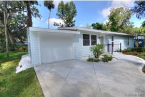 785 Parsons Circle, Palm Bay, FL 32909 - MLS#1075329