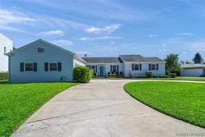 1386 York Circle, Melbourne, FL 32904 - MLS#1075405