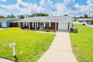 5327 Solway Drive, Melbourne Beach, FL 32951 - MLS#1075431
