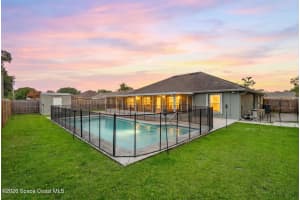 967 Douglas Street, Palm Bay, FL 32909 - MLS#1075469