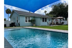 1000 Abada Court, Palm Bay, FL 32905 - MLS#1075483