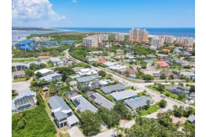 1020 Abada Court, Palm Bay, FL 32905 - MLS#1075488