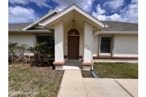 818 Seven Gables Circle, Palm Bay, FL 32909 - MLS#1075493