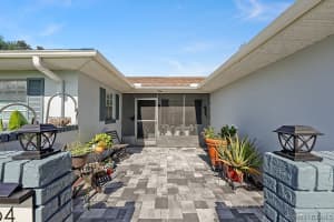 230 Ridgemont Circle, Palm Bay, FL 32909 - MLS#1075562