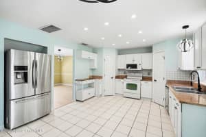 1640 Vista Lake Circle, Melbourne, FL 32904 - MLS#1075660