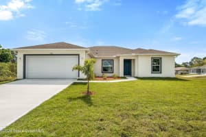 498 Harrisburg Street, Palm Bay, FL 32908 - MLS#1075726