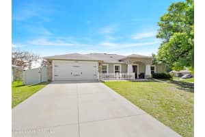 1201 Roslyn Avenue, Palm Bay, FL 32907 - MLS#1075729